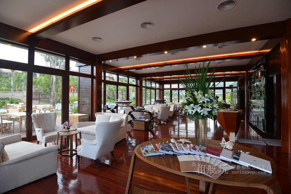 三亞亞龍灣游艇會碼頭 三亞亞龍灣游艇會碼頭