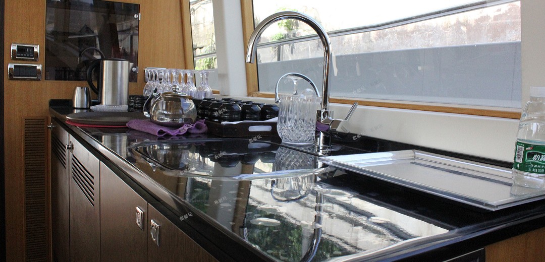 臺灣AVA 49豪華游艇 1 臺灣AVA 49豪華游艇 1