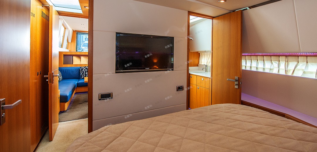 臺(tái)灣AVA 49豪華游艇 12 臺(tái)灣AVA 49豪華游艇 12